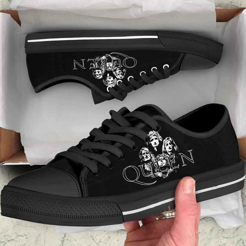 Queen Low Top Shoes